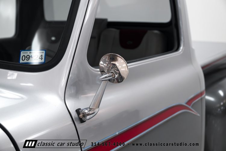 53_Ford_F100_2249-25