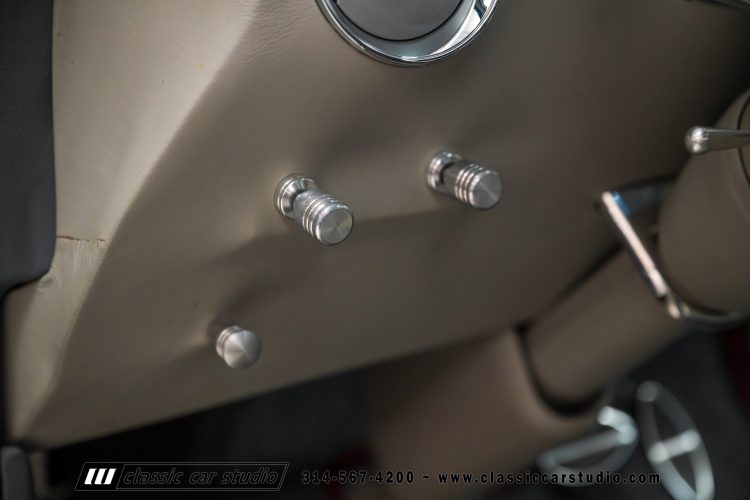 53_Ford_F100_2249-90