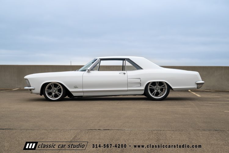 63_Buick_Riviera_2241-160