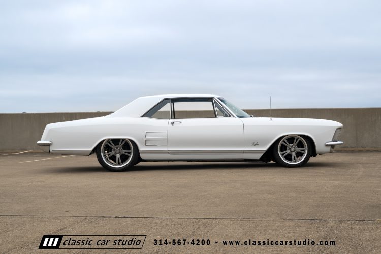 63_Buick_Riviera_2241-176
