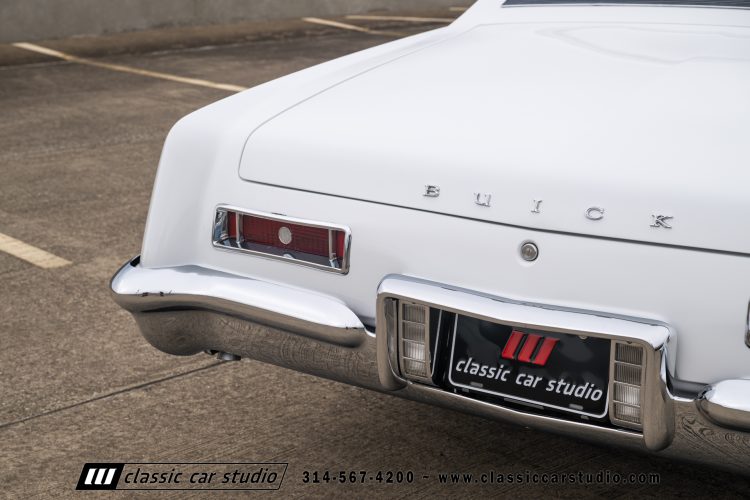 63_Buick_Riviera_2241-180