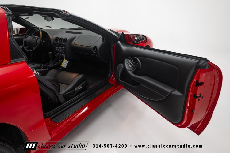 2002_Pontiac_Trans_Am_2260-1-107