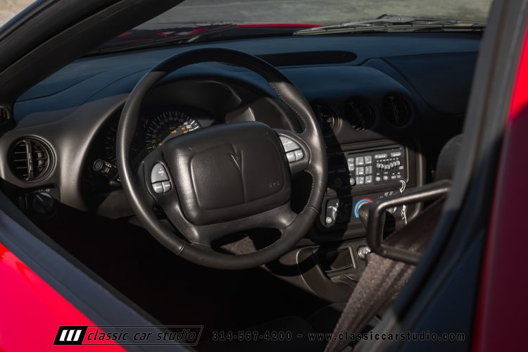 2002_Pontiac_Trans_Am_2260-1-178