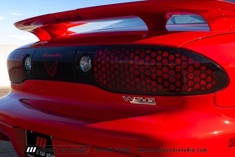 2002_Pontiac_Trans_Am_2260-1-185