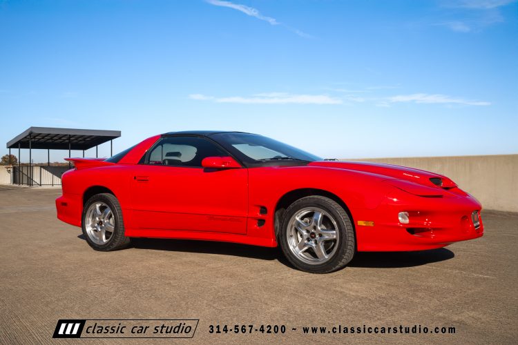 2002_Pontiac_Trans_Am_2260-1-188