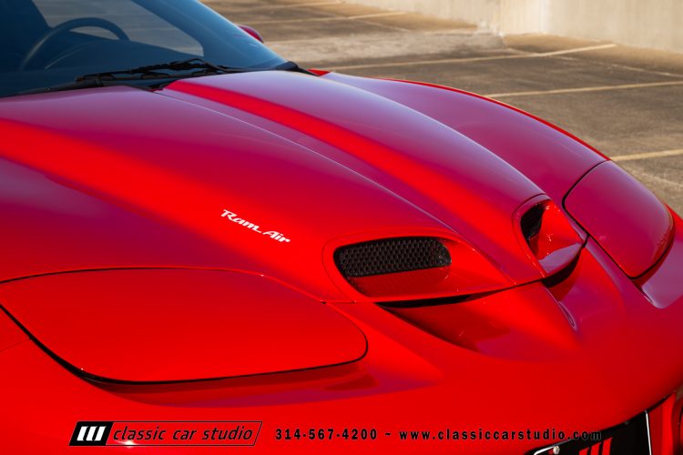 2002_Pontiac_Trans_Am_2260-1-190