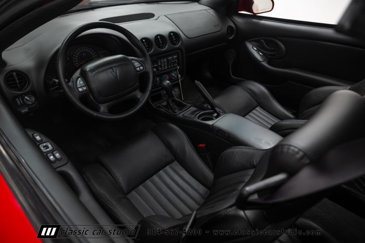 2002_Pontiac_Trans_Am_2260-1-36