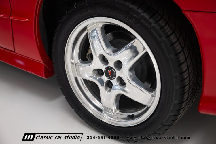 2002_Pontiac_Trans_Am_2260-1-42