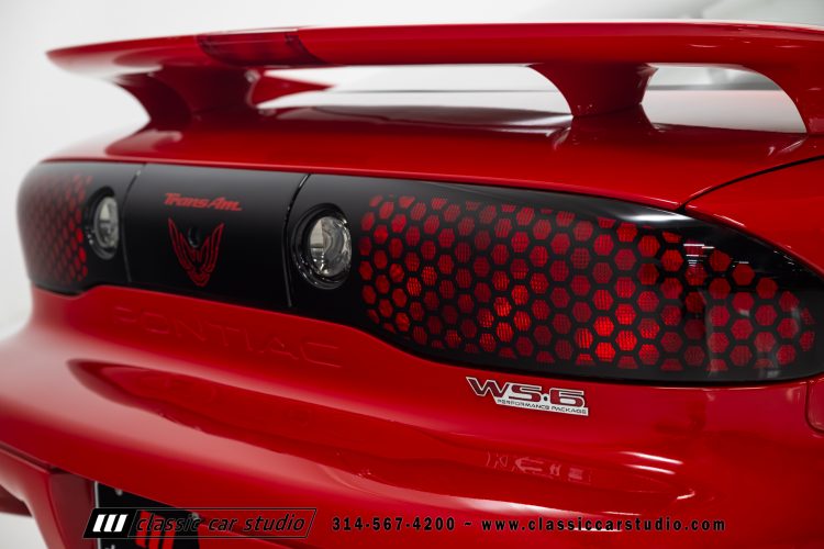 2002_Pontiac_Trans_Am_2260-1-57