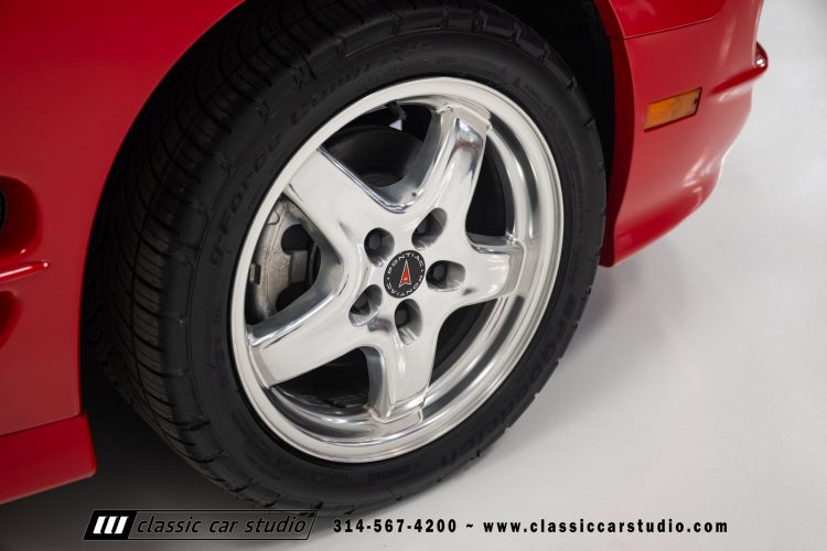 2002_Pontiac_Trans_Am_2260-1-72