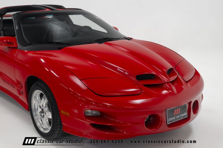 2002_Pontiac_Trans_Am_2260-1-77