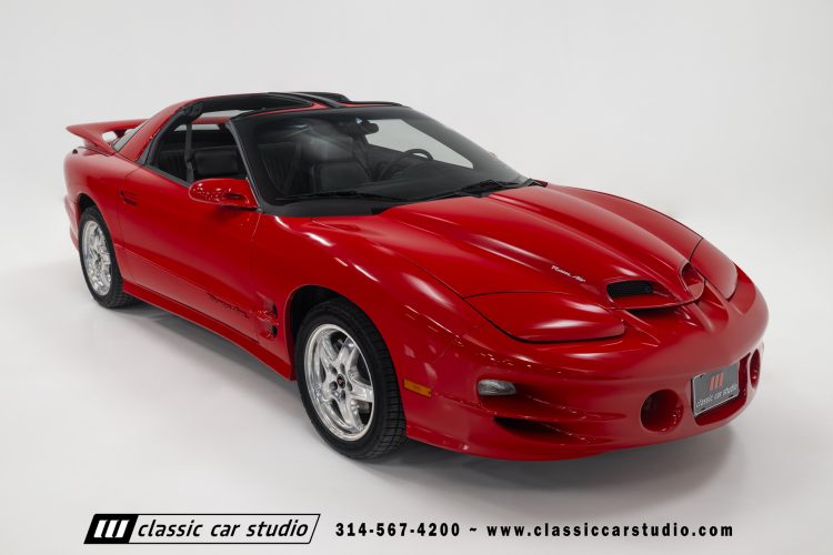 2002_Pontiac_Trans_Am_2260-1-78