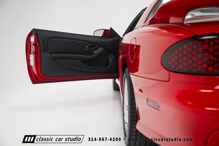 2002_Pontiac_Trans_Am_2260-1-81