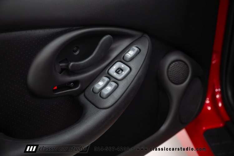 2002_Pontiac_Trans_Am_2260-1-86