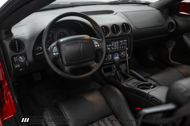 2002_Pontiac_Trans_Am_2260-1-89