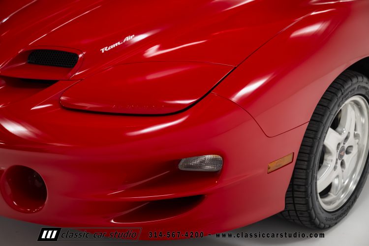 2002_Pontiac_Trans_Am_2260-1-9