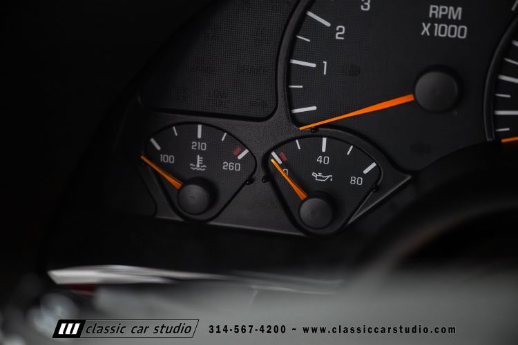 2002_Pontiac_Trans_Am_2260-1-94