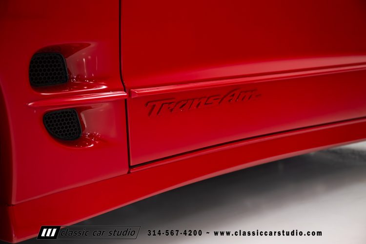 2002_Pontiac_Trans_Am_2260-27