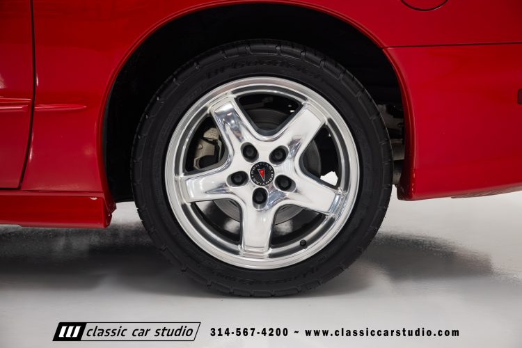 2002_Pontiac_Trans_Am_2260-40