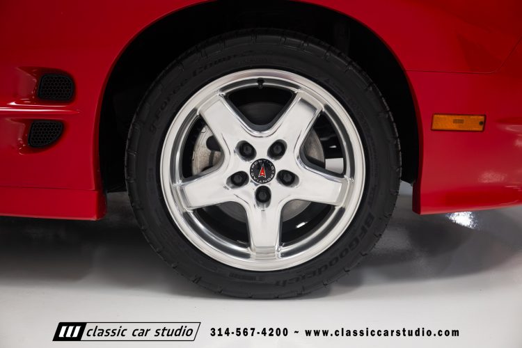 2002_Pontiac_Trans_Am_2260-73