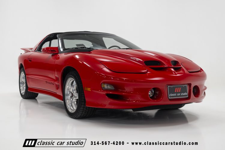 2002_Pontiac_Trans_Am_2260-76