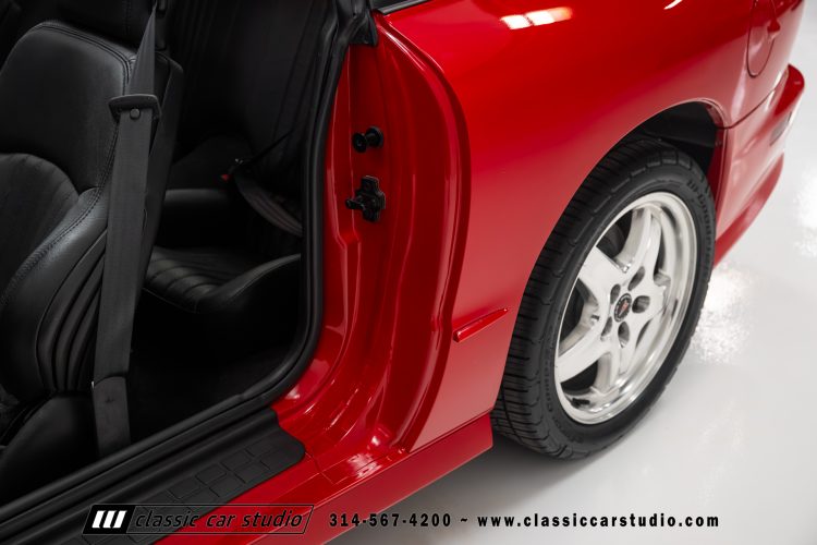 2002_Pontiac_Trans_Am_2260-88