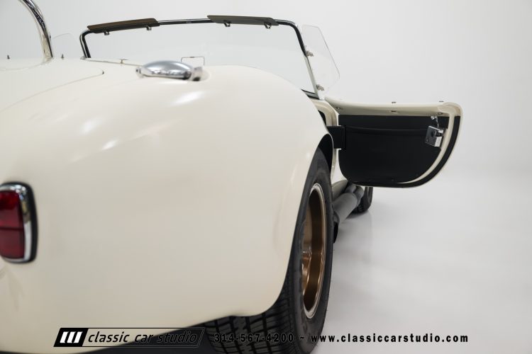 65_Superformance_MKIII_Roadster_2258-107