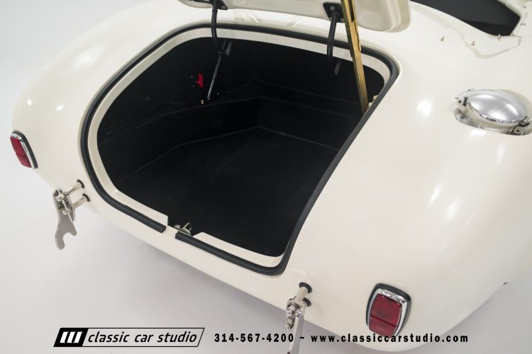 65_Superformance_MKIII_Roadster_2258-124