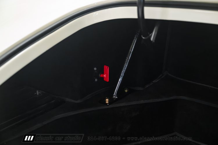65_Superformance_MKIII_Roadster_2258-127