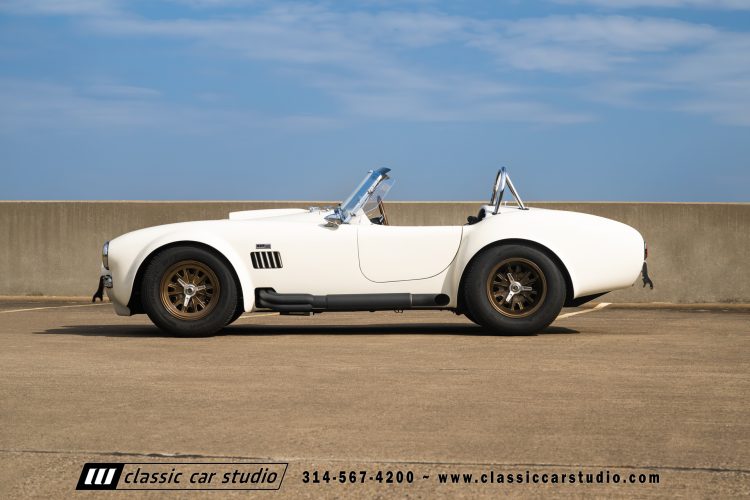 65_Superformance_MKIII_Roadster_2258-166