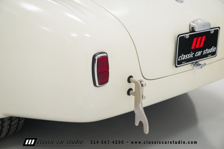 65_Superformance_MKIII_Roadster_2258-49