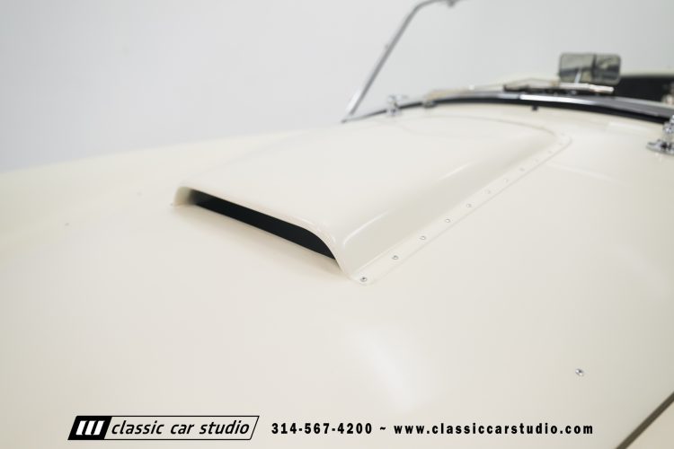 65_Superformance_MKIII_Roadster_2258-7