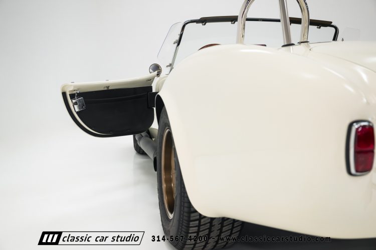65_Superformance_MKIII_Roadster_2258-86