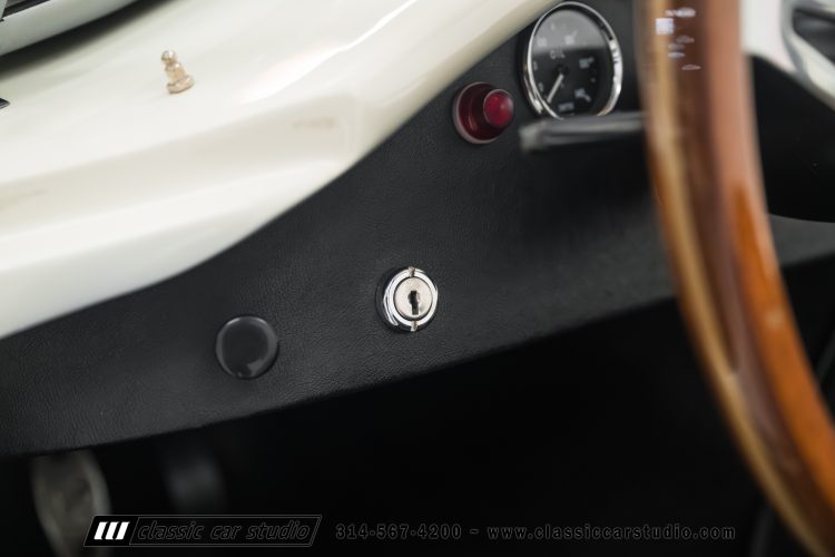 65_Superformance_MKIII_Roadster_2258-91