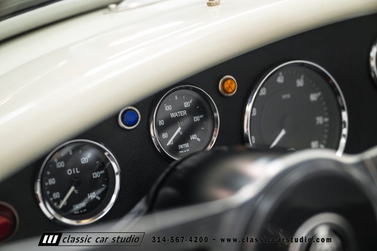65_Superformance_MKIII_Roadster_2258-94