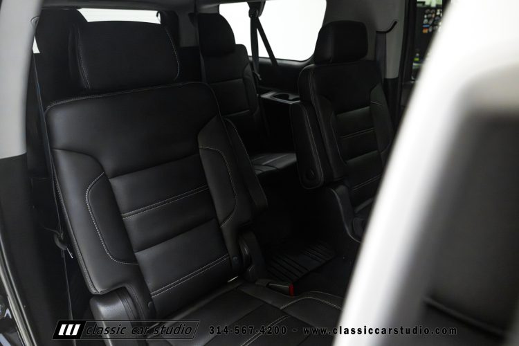 2019_GMC_Yukon_Denali_XL_2255-110