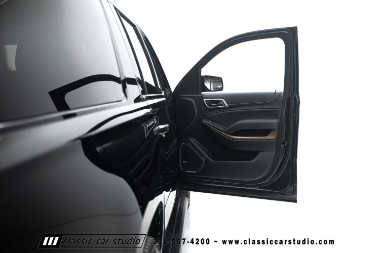 2019_GMC_Yukon_Denali_XL_2255-122