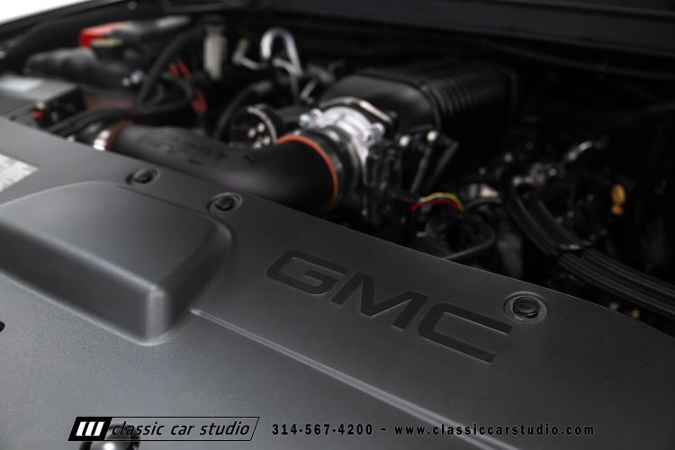 2019_GMC_Yukon_Denali_XL_2255-137