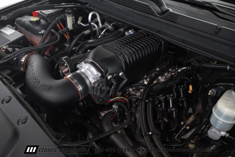 2019_GMC_Yukon_Denali_XL_2255-2