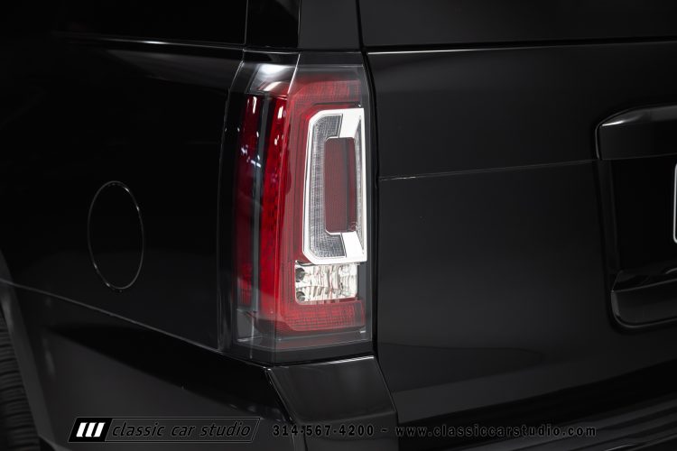 2019_GMC_Yukon_Denali_XL_2255-36