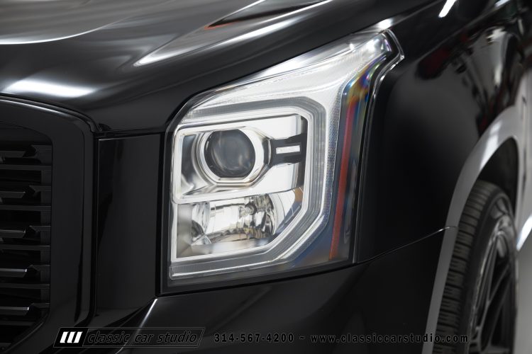 2019_GMC_Yukon_Denali_XL_2255-4