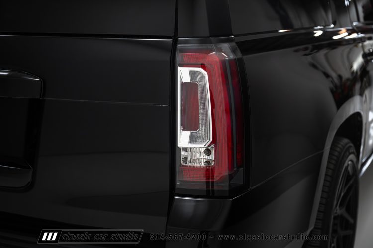 2019_GMC_Yukon_Denali_XL_2255-49