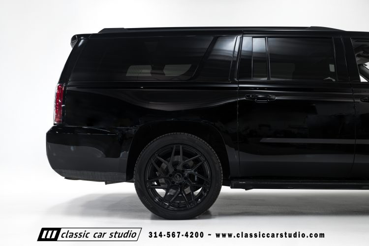 2019_GMC_Yukon_Denali_XL_2255-52