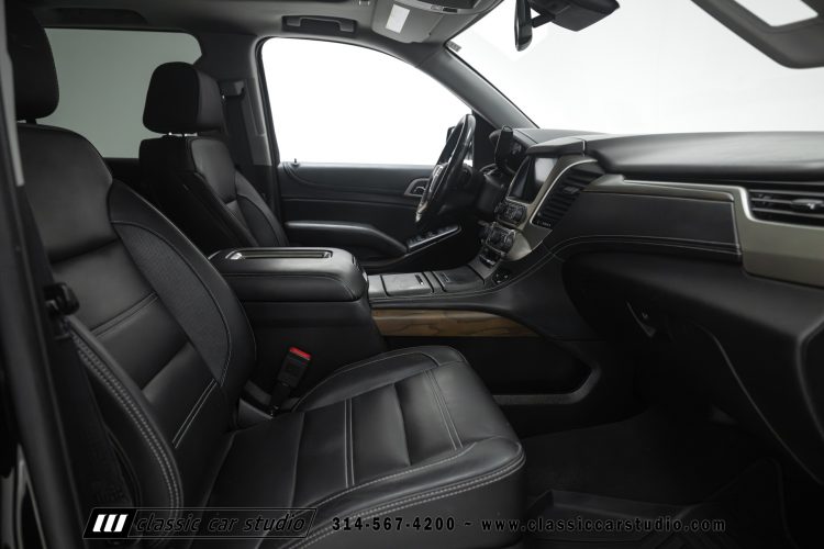 2019_GMC_Yukon_Denali_XL_2255-59