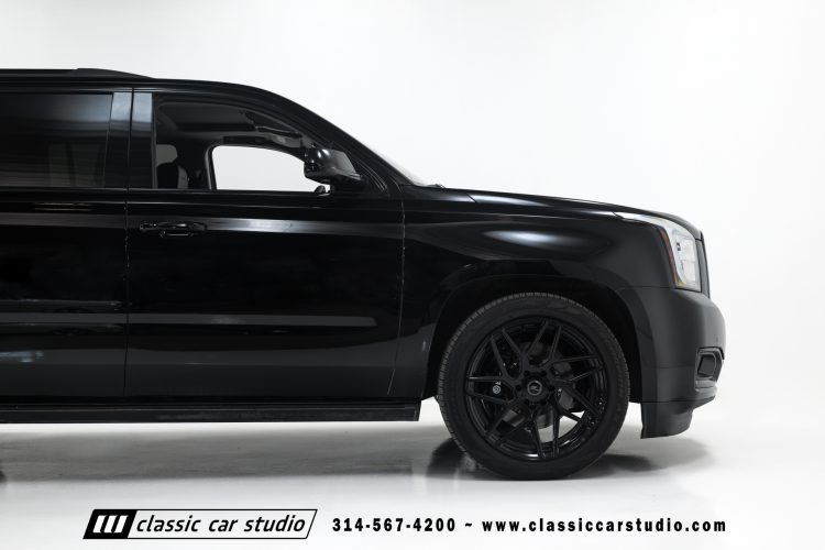 2019_GMC_Yukon_Denali_XL_2255-64