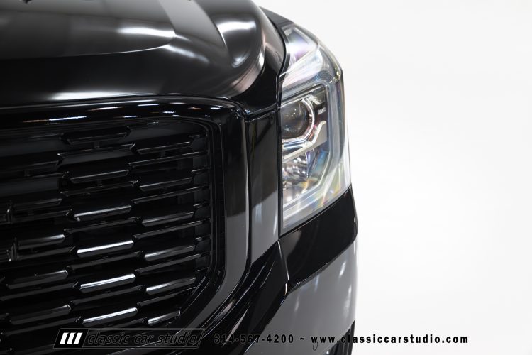 2019_GMC_Yukon_Denali_XL_2255-68
