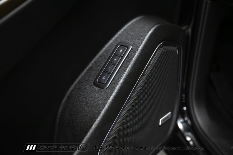 2019_GMC_Yukon_Denali_XL_2255-77