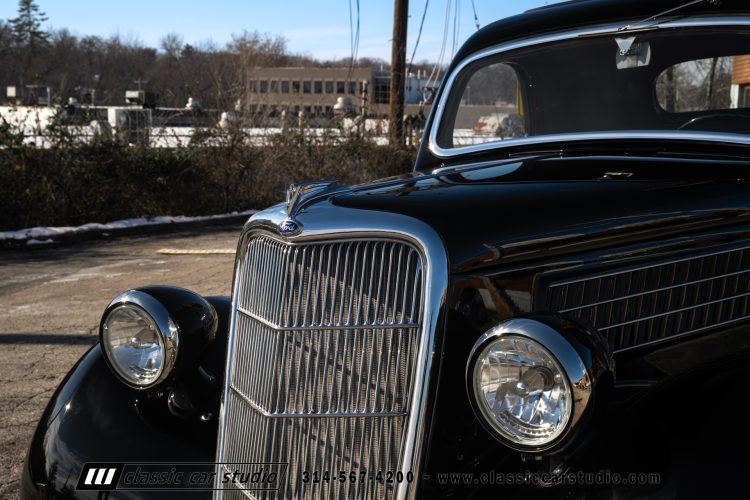 35_Ford_3-Window_Coupe_2210-154