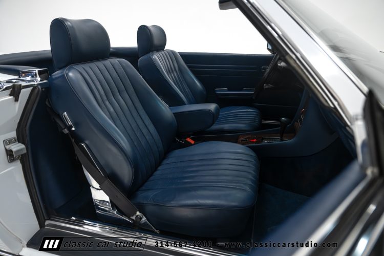 87_Mercedes_Benz_560SL_2262-126