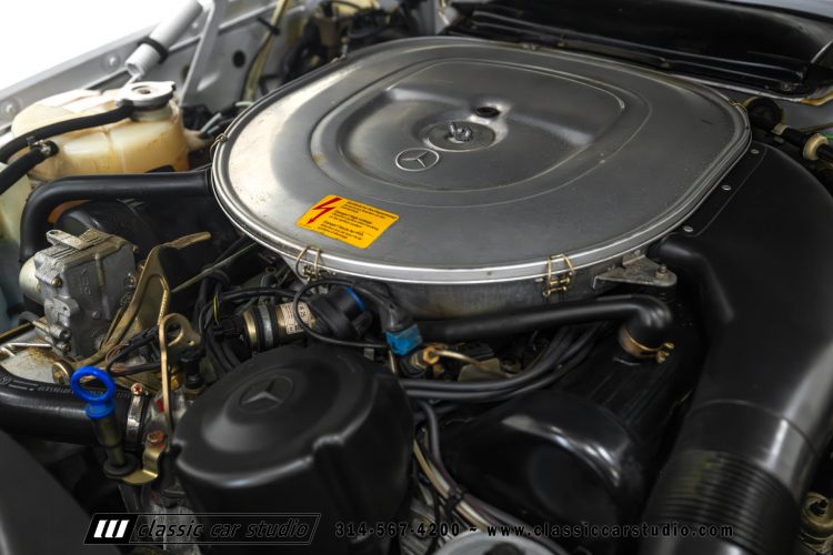 87_Mercedes_Benz_560SL_2262-135